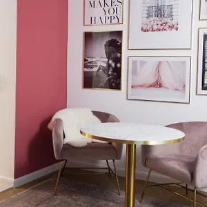 Hideaways - Nikolai Homes Apartamento
